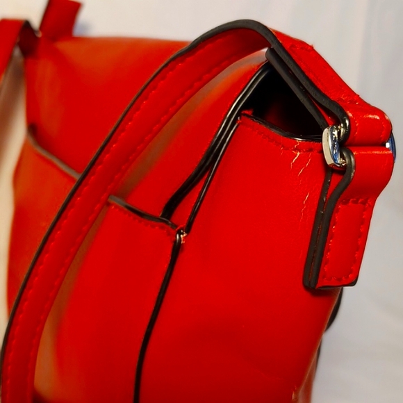 Vera Bradley Cherry Red Purse - Picture 6 of 8